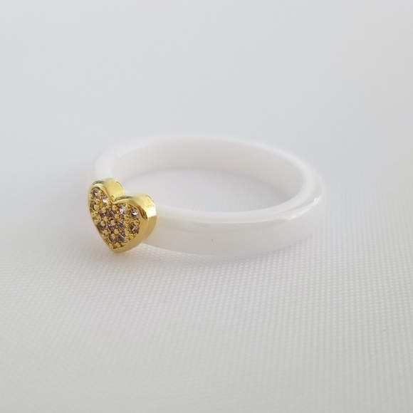 White Ceramic Heart Pave Solitaire - Picture 3 of 8